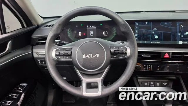 Kia K5 Новый K5 3 поколение 2.0 LPi(Для проката) — Фото автомобиля 13
