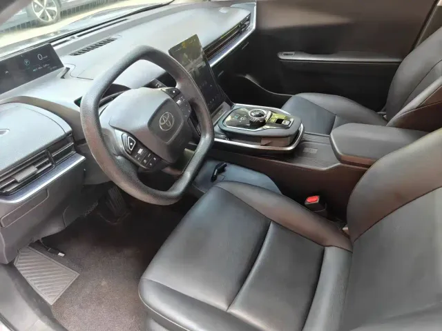 Toyota bZ3 — Фото автомобиля 9