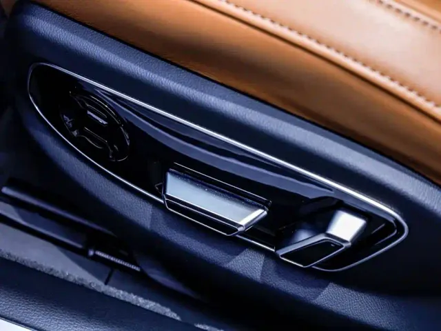 Audi A8 — Фото автомобиля 27