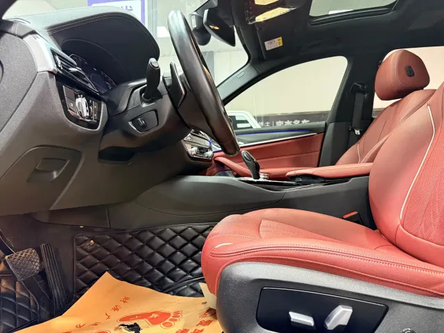 BMW 5 Series — Фото автомобиля 5