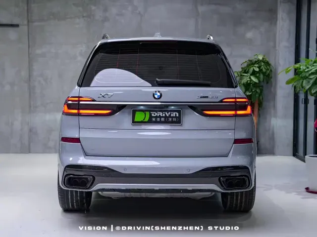 BMW X7 — Фото автомобиля 4