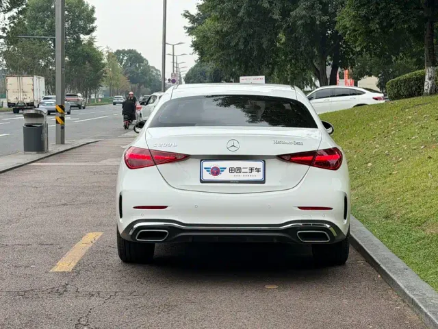 Mercedes-Benz C-Class — Фото автомобиля 5