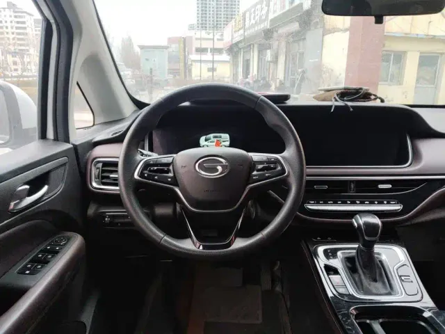 GAC Trumpchi Trumpchi M6 2023 PRO 270T DCT Elite Edition — Фото автомобиля 10