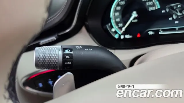 Genesis GV70 — Фото автомобиля 28