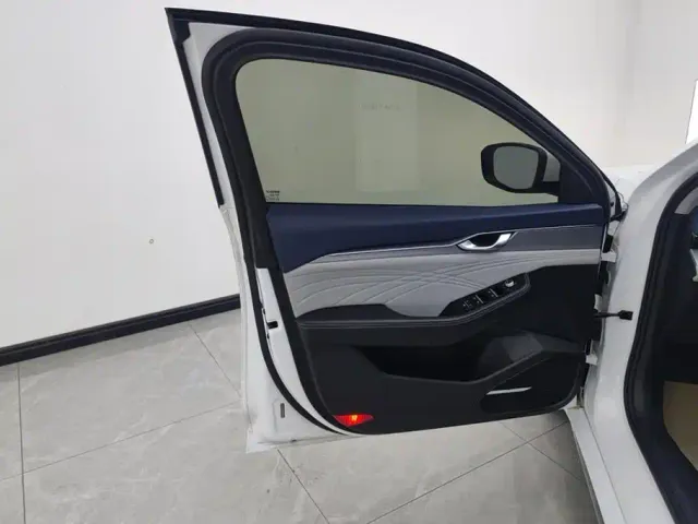 Geely Xingrui — Фото автомобиля 7