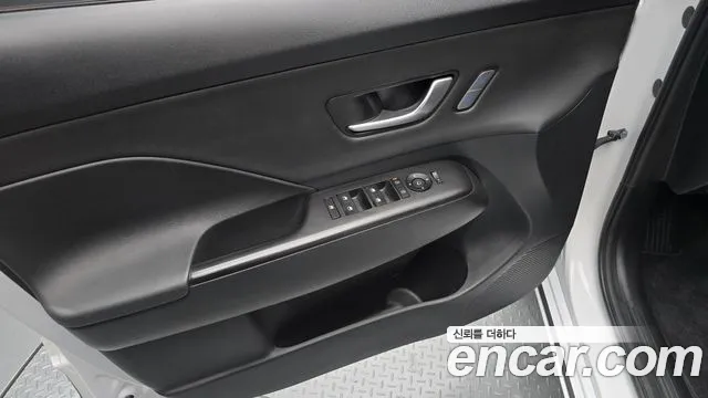 Hyundai Kona SX2 — Фото автомобиля 13
