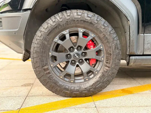 BYD FangChengBao Leopard 5 — Фото автомобиля 6