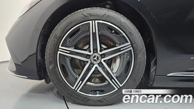 Mercedes-Benz EQE V295 — Фото автомобиля 5