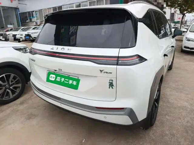 GAC Aion Y — Фото автомобиля 6
