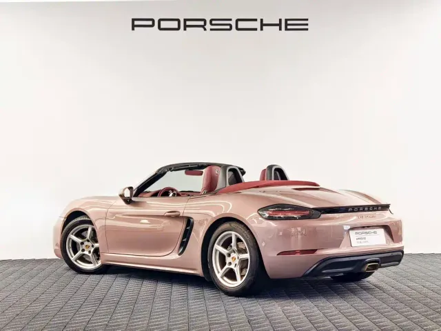 Porsche 718 — Фото автомобиля 8