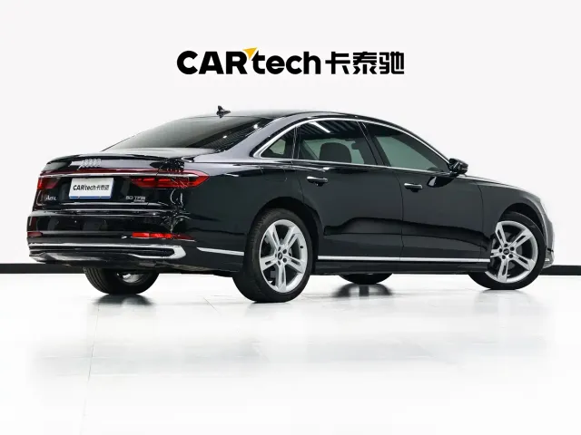 Audi A8 — Фото автомобиля 4