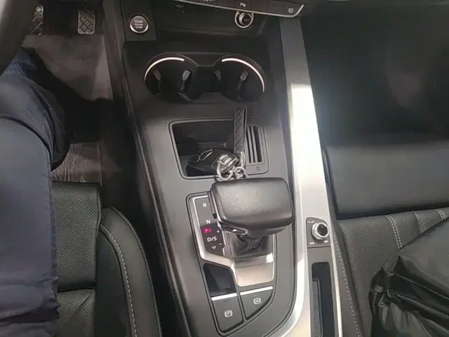 Audi A4L — Фото автомобиля 13