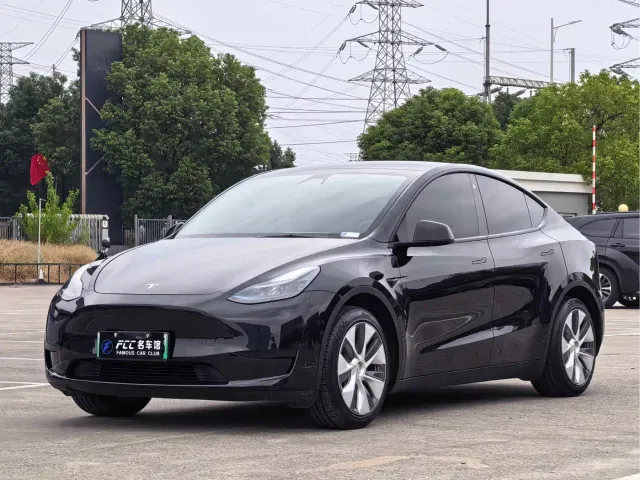 Фотография автомобиля — Tesla Model Y