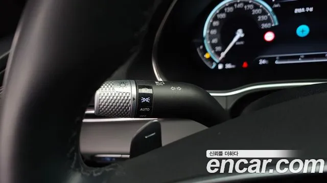 Genesis GV80 — Фото автомобиля 30