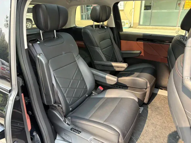 GAC Trumpchi E8 — Фото автомобиля 18