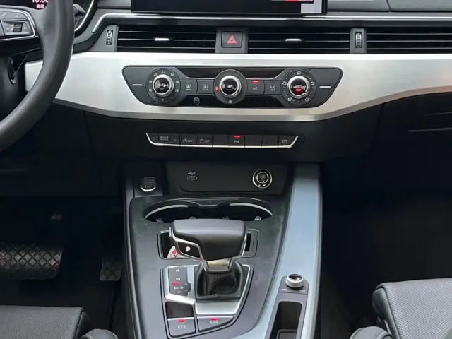 Audi A4L — Фото автомобиля 13