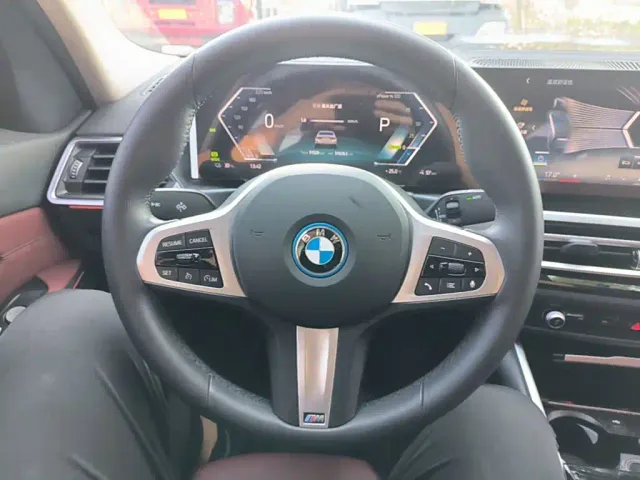 BMW i3 — Фото автомобиля 10