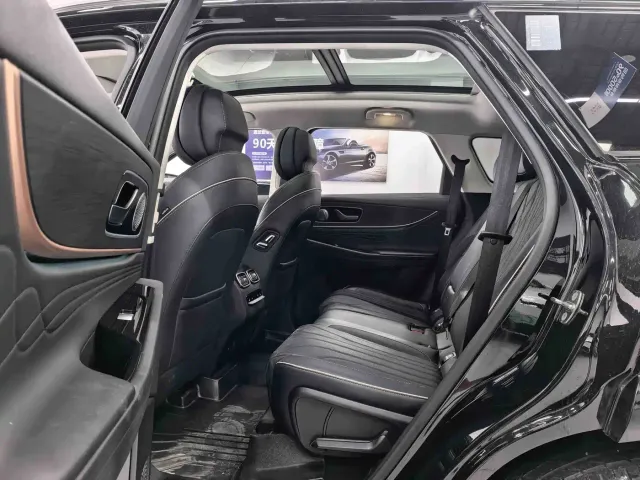 Chery Tiggo 9 — Фото автомобиля 5