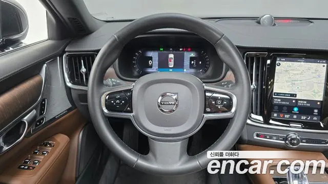 Volvo S90 — Фото автомобиля 19