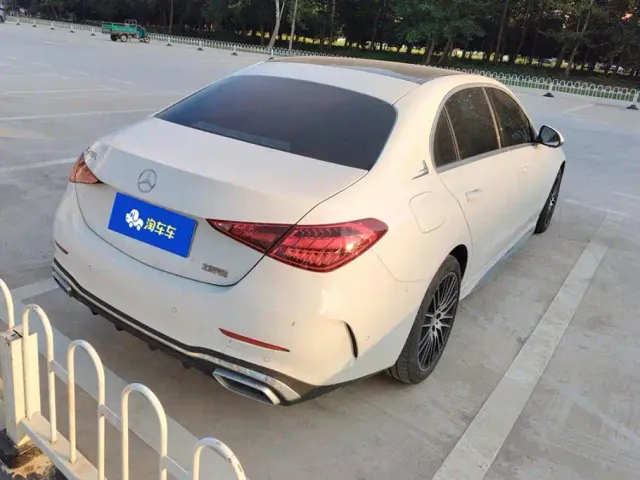 Mercedes-Benz C-Class — Фото автомобиля 3