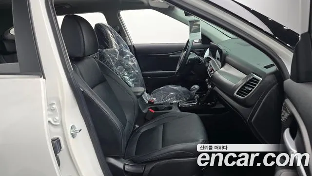 Kia Seltos New — Фото автомобиля 12