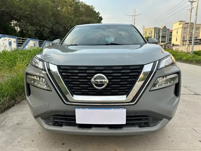 Nissan X-Trail — Фото автомобиля 2