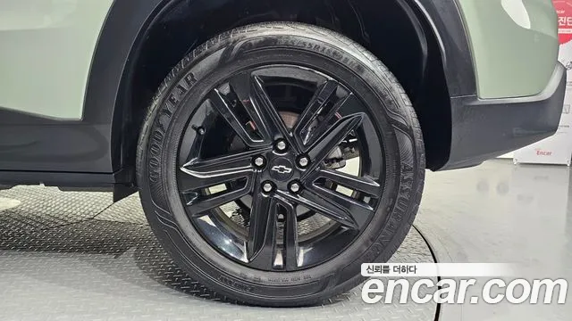 ChevroletGMDaewoo Trax Trax Кроссовер — Фото автомобиля 16