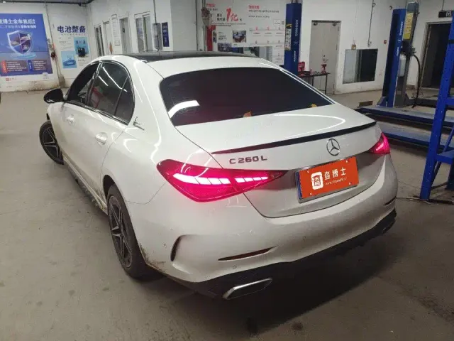 Mercedes-Benz C-Class — Фото автомобиля 4