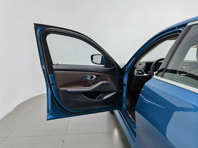 BMW i3 — Фото автомобиля 8