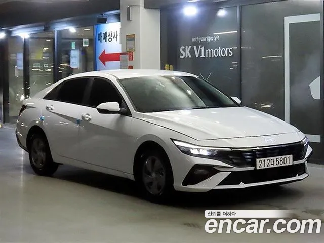 Фотография автомобиля — Hyundai Avante CN7
