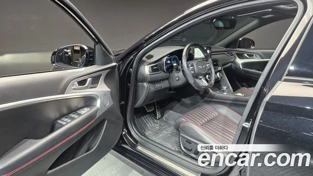 Genesis G70 New — Фото автомобиля 10