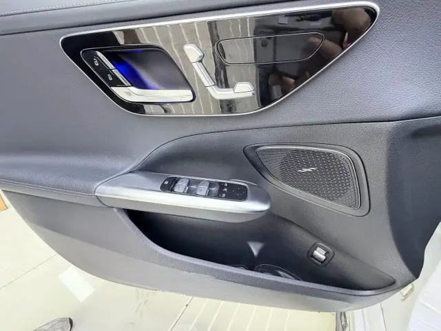 Mercedes-Benz C-Class — Фото автомобиля 19