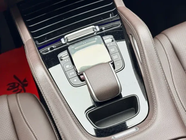 Mercedes-Benz GLE-Class — Фото автомобиля 12