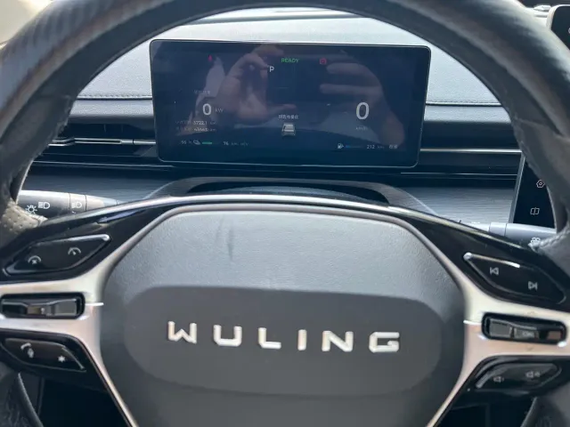 Wuling Starlight — Фото автомобиля 16