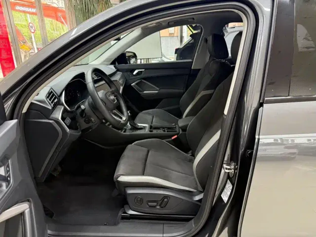 Audi Q3 — Фото автомобиля 16