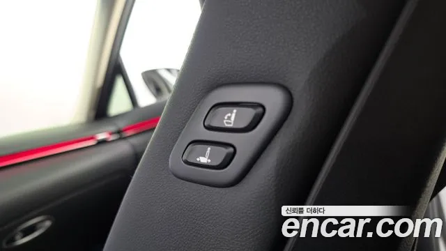 Genesis GV70 — Фото автомобиля 23