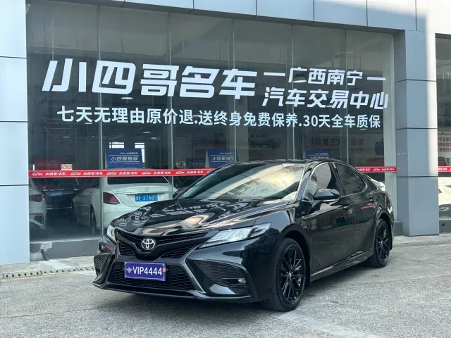 Фотография автомобиля — Toyota Camry
