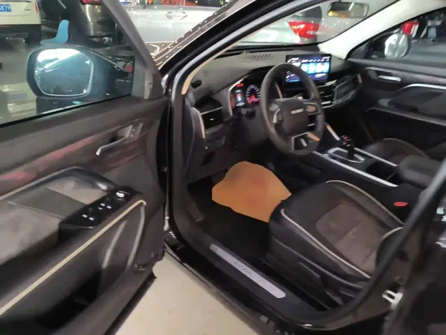 Haval H6 — Фото автомобиля 15