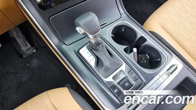 Kia Canival Carnival 4 поколение 9 мест Prestige — Фото автомобиля 9
