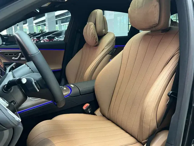 Mercedes-Benz E-Class — Фото автомобиля 9