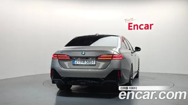BMW 5-Series 5 серия (G60) 530i xDrive M Sport — Фото автомобиля 4