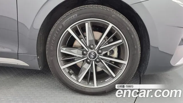 Hyundai Grandeur Новый Grandeur IG — Фото автомобиля 20