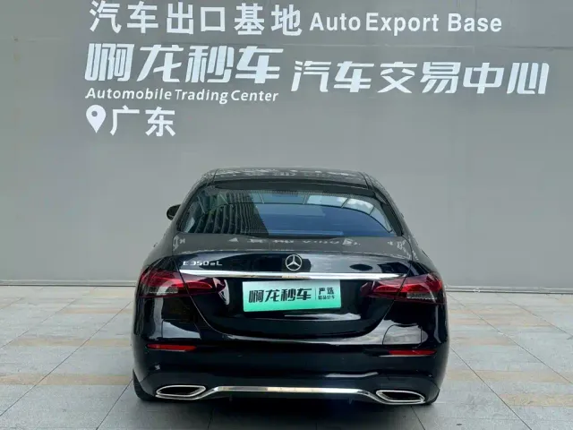 Mercedes-Benz E-Class — Фото автомобиля 4