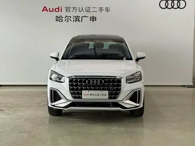 Audi Q2L — Фото автомобиля 3