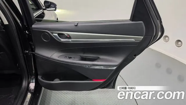 Hyundai Grandeur Grandeur (New) Hybrid — Фото автомобиля 14