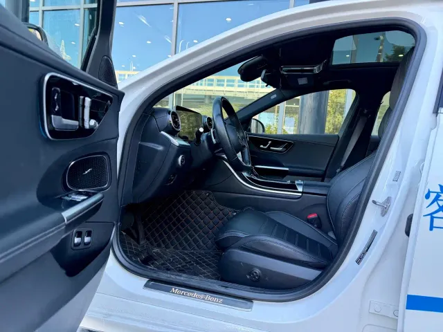 Mercedes-Benz C-Class — Фото автомобиля 8