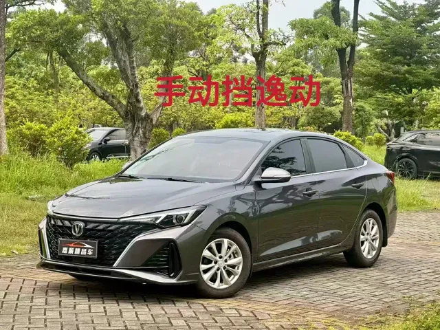 Changan Eado — Фото автомобиля 2