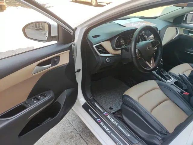 Chevrolet Monza — Фото автомобиля 15