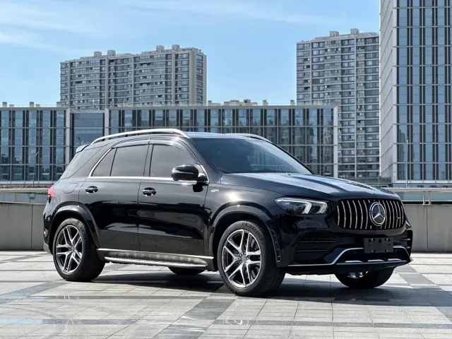 Mercedes-Benz GLE-Class AMG — Фото автомобиля 3
