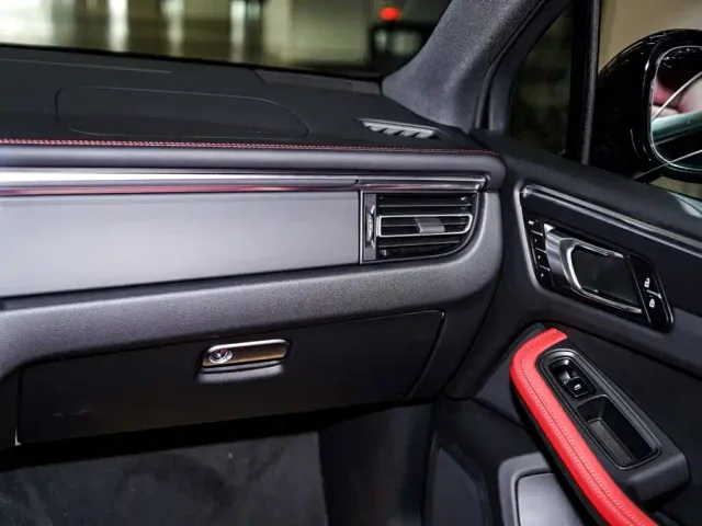 Porsche Macan — Фото автомобиля 26